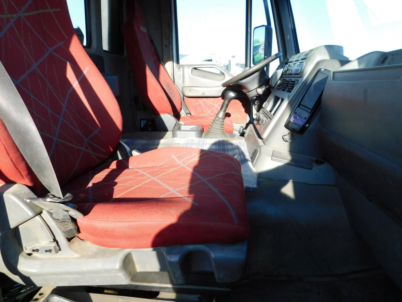 Iveco Magirus trakker - Camion platformă, Camion cu macara: Foto 5 Iveco Magirus trakker - Camion platformă, Camion cu macara: Foto 5