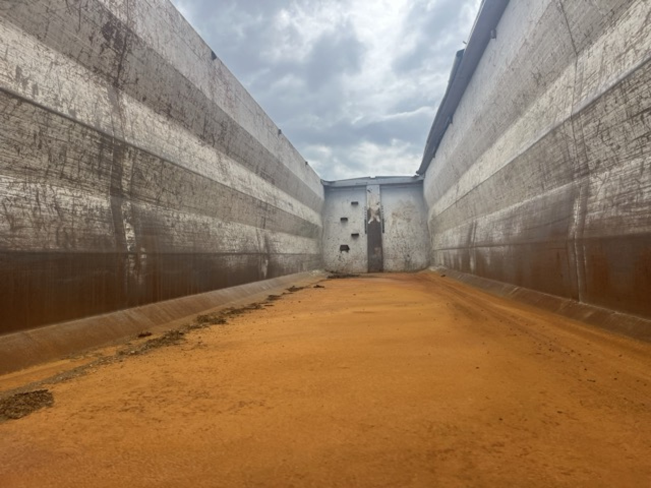 Semiremorcă basculantă WIELTON SCRAP MASTER 55cbm SCHROTTMULDE: Foto 14 Semiremorcă basculantă WIELTON SCRAP MASTER 55cbm SCHROTTMULDE: Foto 14