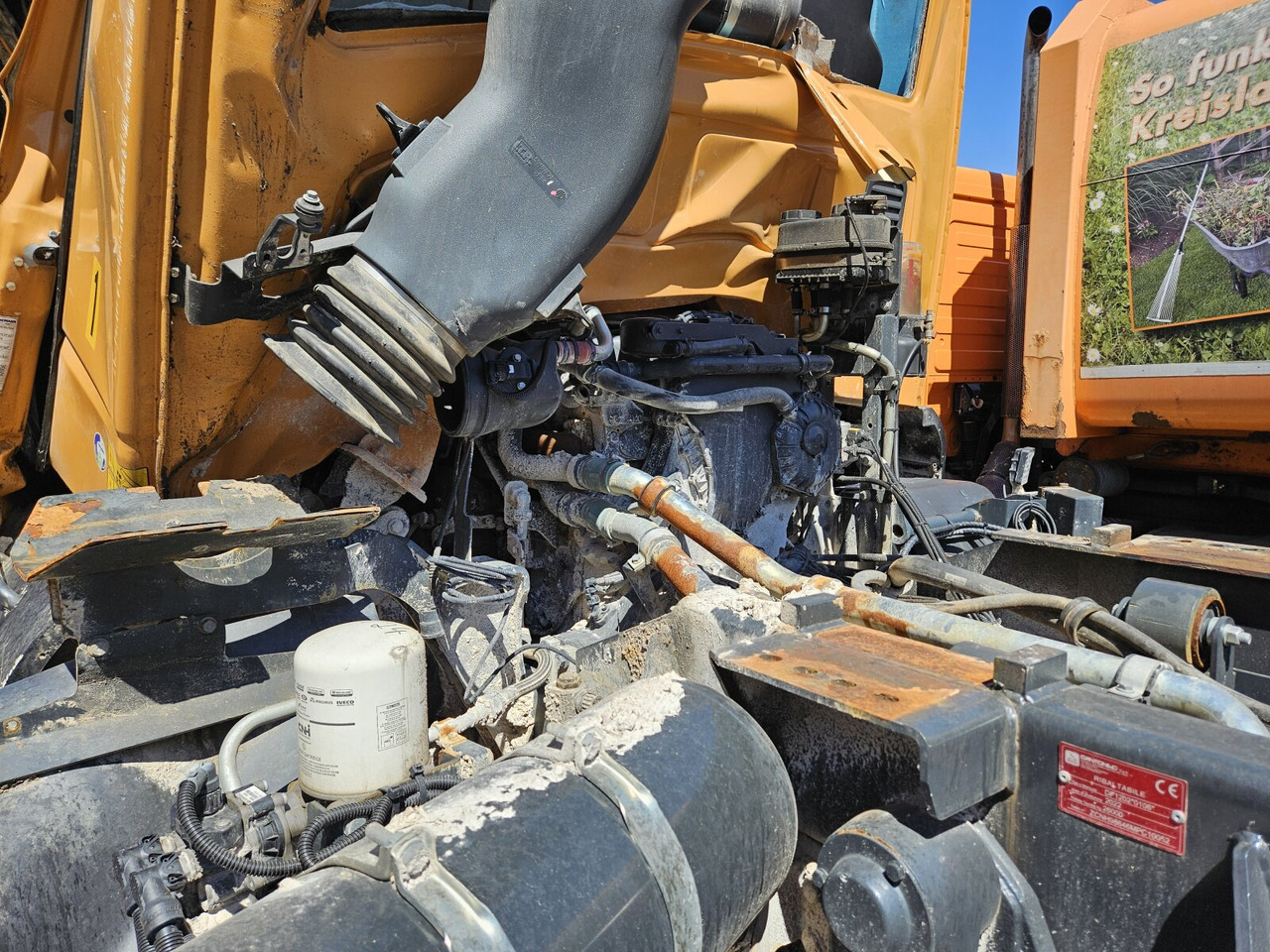 ASTRA HD9 86.50-90 8x6 ASTRA HD9 86.50-90 8x6, Unfallschaden, Cursor 13 - Camion şasiu: Foto 2 ASTRA HD9 86.50-90 8x6 ASTRA HD9 86.50-90 8x6, Unfallschaden, Cursor 13 - Camion şasiu: Foto 2