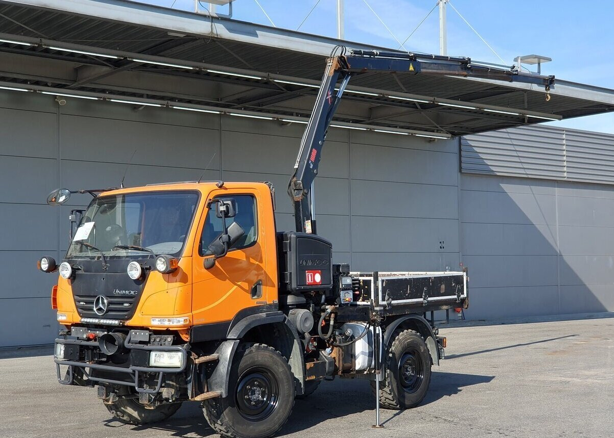 Unimog U 20 4x4 U 20 4x4, Zapfwelle, Kran Hiab 022D-3 HiDuo, Funk - Autoutilitară: Foto 1 Unimog U 20 4x4 U 20 4x4, Zapfwelle, Kran Hiab 022D-3 HiDuo, Funk - Autoutilitară: Foto 1