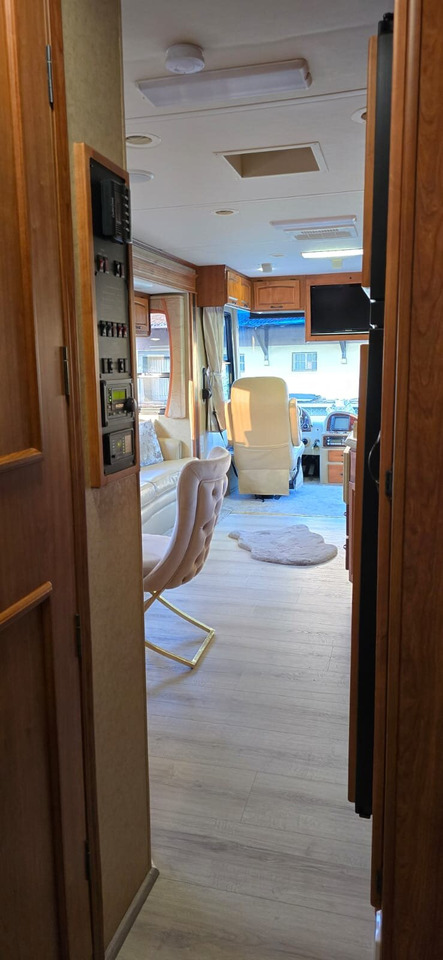 Holiday Rambler Neptune XL - Camion: Foto 4 Holiday Rambler Neptune XL - Camion: Foto 4