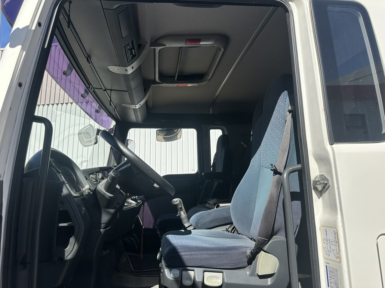 Camion MAN TGA 18.360 LL 4x2 TGA 18.360 LL 4x2, Fahrschule: Foto 15 Camion MAN TGA 18.360 LL 4x2 TGA 18.360 LL 4x2, Fahrschule: Foto 15