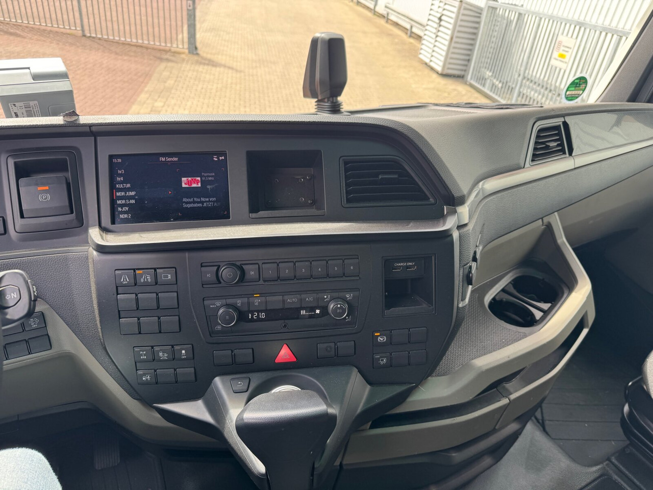 MAN TGX 18.470 4x2 BL TGX 18.470 4x2 BL, Retarder, Navi - Cap tractor: Foto 5 MAN TGX 18.470 4x2 BL TGX 18.470 4x2 BL, Retarder, Navi - Cap tractor: Foto 5