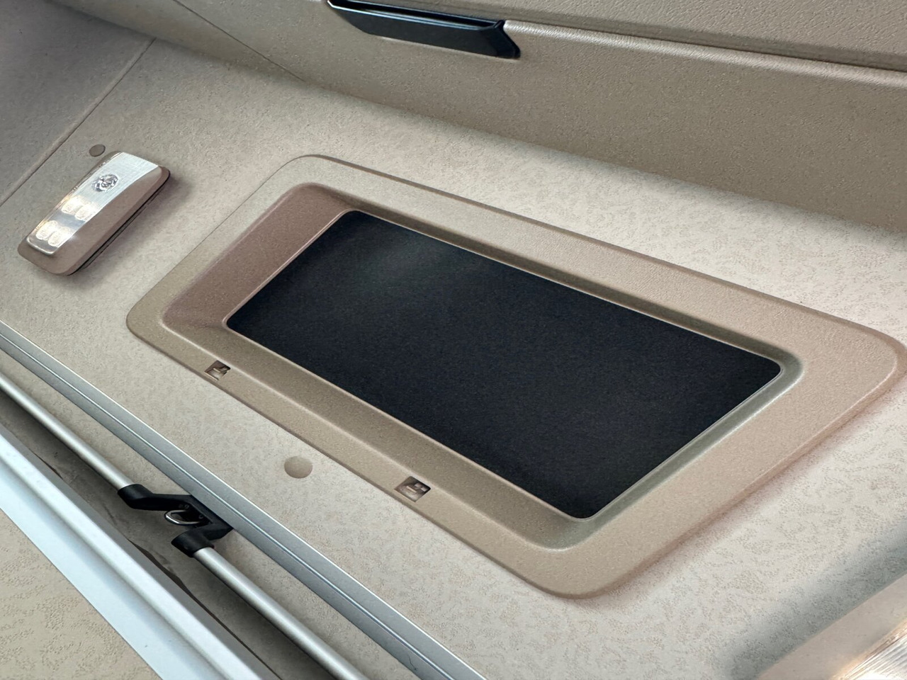 Cap tractor Mercedes-Benz Actros 1848 LS 4x2 Actros 1848 LS 4x2, Vollumer, Retarder: Foto 7 Cap tractor Mercedes-Benz Actros 1848 LS 4x2 Actros 1848 LS 4x2, Vollumer, Retarder: Foto 7