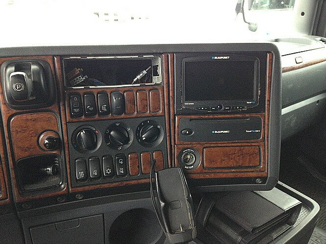 Cap tractor Scania R 420 4x2 R420 4x2 Lowliner, Twin Tec Rußfilterkat: Foto 9 Cap tractor Scania R 420 4x2 R420 4x2 Lowliner, Twin Tec Rußfilterkat: Foto 9