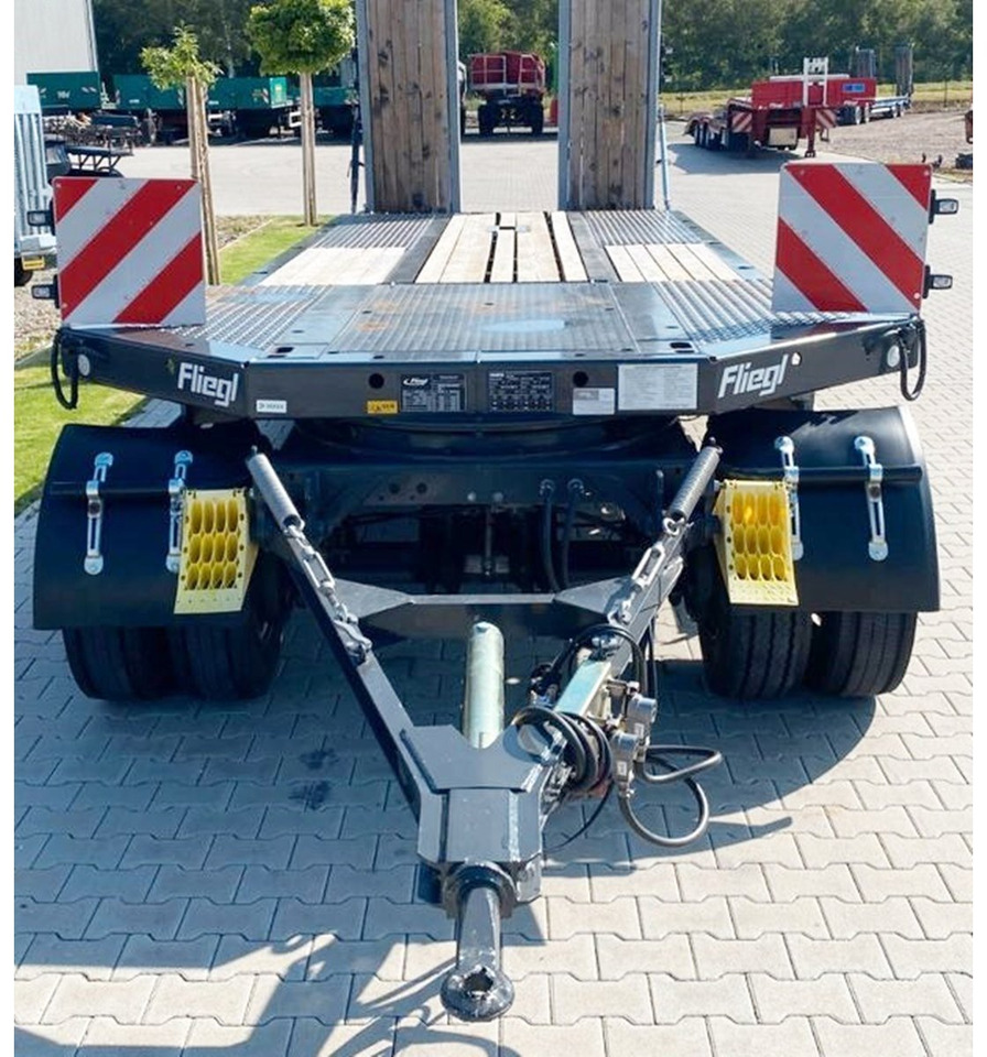 Fliegl DTS-S 300 DTS-S 300, verbreiterbar auf 3,05m - Remorcă transport agabaritic: Foto 5 Fliegl DTS-S 300 DTS-S 300, verbreiterbar auf 3,05m - Remorcă transport agabaritic: Foto 5