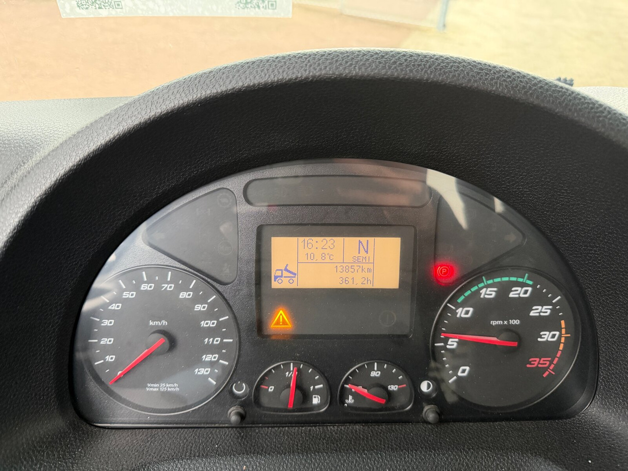 Iveco ML180E32 4x2 ML180E32 4x2 - Camion basculantă: Foto 3 Iveco ML180E32 4x2 ML180E32 4x2 - Camion basculantă: Foto 3