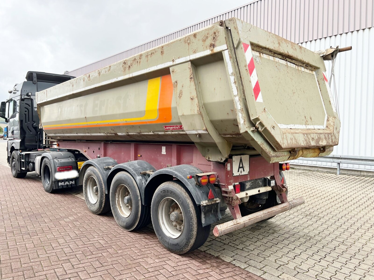 Langendorf SKS-HS 24/28 SKS-HS 24/28, Stahlmulde ca. 24m³, Liftachse - Semiremorcă basculantă: Foto 4 Langendorf SKS-HS 24/28 SKS-HS 24/28, Stahlmulde ca. 24m³, Liftachse - Semiremorcă basculantă: Foto 4