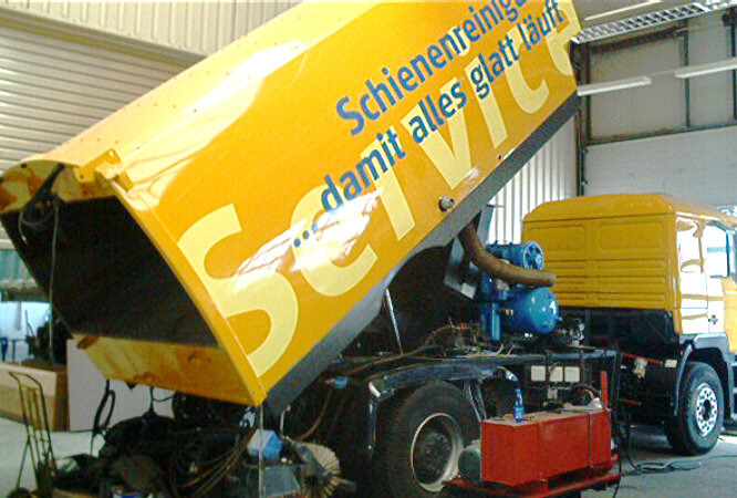 MAN T31 19.314 4x2 - Maşină pentru vidanjări: Foto 3 MAN T31 19.314 4x2 - Maşină pentru vidanjări: Foto 3