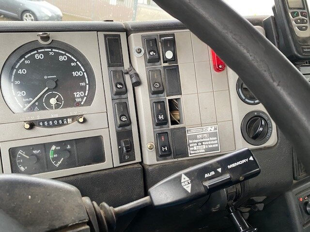 MAN T40 26.364/414 6x4, 6-Zylinder T40 26.364/414 6x4, 6-Zylinder - Camion cu cârlig: Foto 5 MAN T40 26.364/414 6x4, 6-Zylinder T40 26.364/414 6x4, 6-Zylinder - Camion cu cârlig: Foto 5