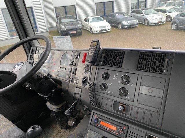 Camion şasiu MAN T40 26.364/414 6x4, 6-Zylinder T40 26.364/414 6x4, 6-Zylinder: Foto 7 Camion şasiu MAN T40 26.364/414 6x4, 6-Zylinder T40 26.364/414 6x4, 6-Zylinder: Foto 7