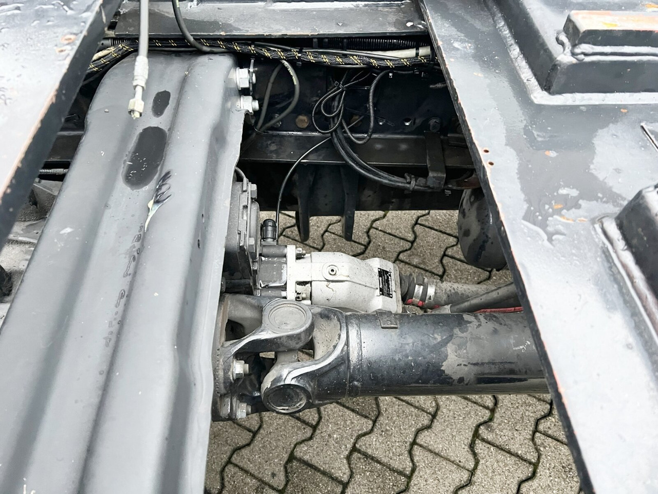 MAN TGA 26.350 6x2-2 BL TGA 26.350/400 6x2-2 BL, Lenk-/Liftachse - Camion cu cârlig: Foto 3 MAN TGA 26.350 6x2-2 BL TGA 26.350/400 6x2-2 BL, Lenk-/Liftachse - Camion cu cârlig: Foto 3