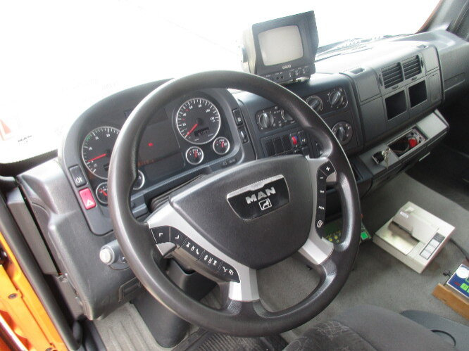 MAN TGA 26.350 6x2-2BL TGA 26.350/400 6x2-2BL FAUN POWER PRESS 524, OHNE MOTOR! - Autogunoiere: Foto 3 MAN TGA 26.350 6x2-2BL TGA 26.350/400 6x2-2BL FAUN POWER PRESS 524, OHNE MOTOR! - Autogunoiere: Foto 3