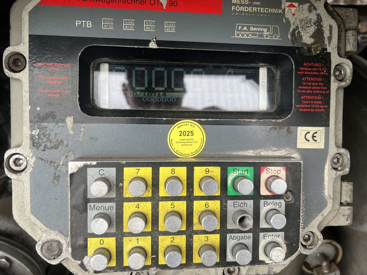 MAN TGA 26.400 6x2-4 BL TGA 26.400 6x2-4 BL, A1, Lenk-/Liftachse, ADR, Kässbohrer Tank ca. 20.820l, 3 Kammern - Camion cisternă: Foto 5 MAN TGA 26.400 6x2-4 BL TGA 26.400 6x2-4 BL, A1, Lenk-/Liftachse, ADR, Kässbohrer Tank ca. 20.820l, 3 Kammern - Camion cisternă: Foto 5