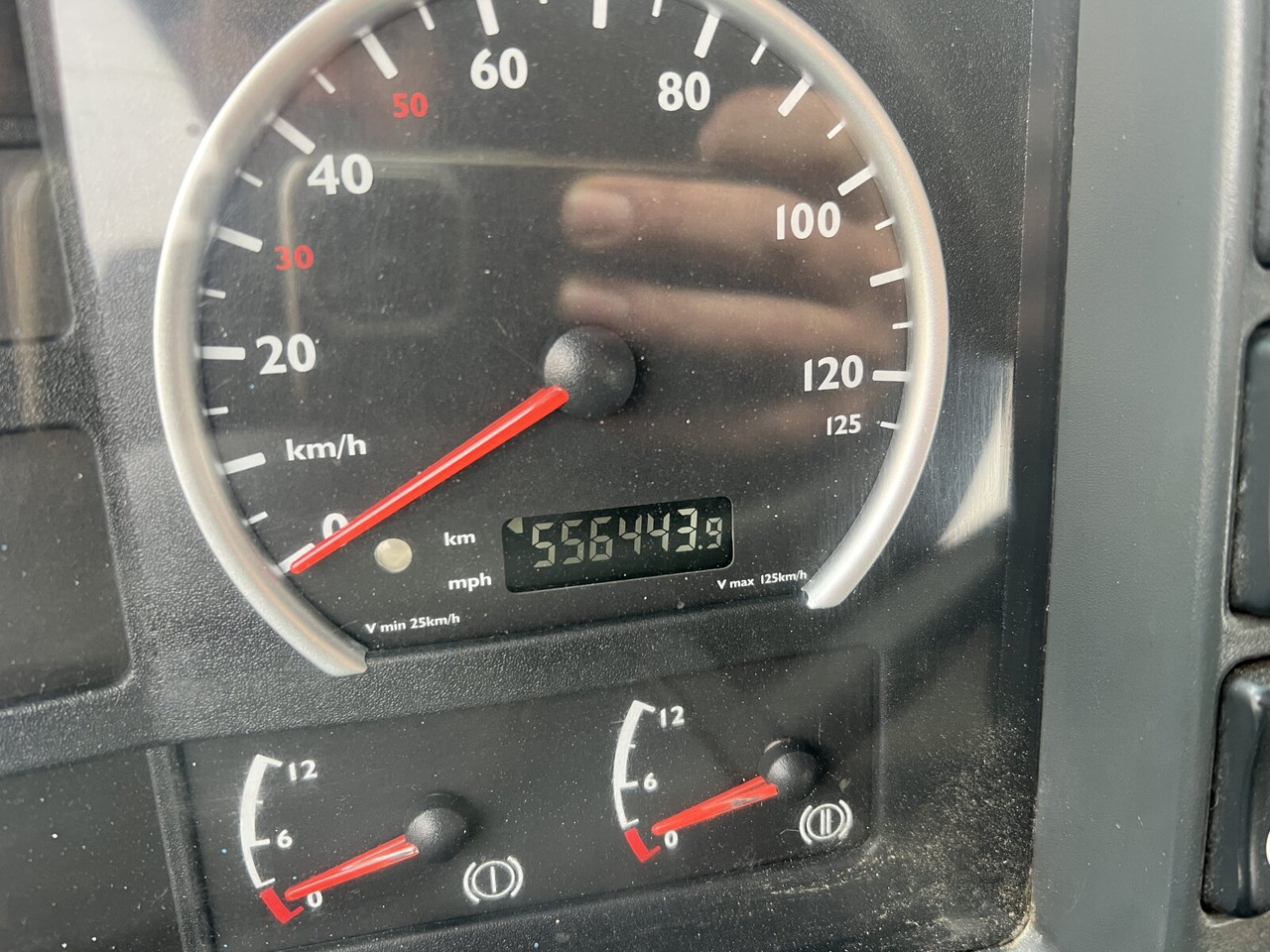 MAN TGA 26.410 6X2/4 BL Motorschaden! TGA 26.410 6X2/4 BL, Vorlauf Lenk-Liftachse, Meiller Tele. - Camion container de gunoi: Foto 2 MAN TGA 26.410 6X2/4 BL Motorschaden! TGA 26.410 6X2/4 BL, Vorlauf Lenk-Liftachse, Meiller Tele. - Camion container de gunoi: Foto 2