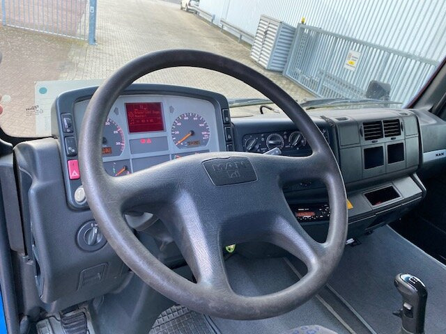 MAN TGA 26.480 6x4 FDLK TGA 26.480 6x4 FDLK, Winterdienstausstattung - Camion basculantă: Foto 4 MAN TGA 26.480 6x4 FDLK TGA 26.480 6x4 FDLK, Winterdienstausstattung - Camion basculantă: Foto 4