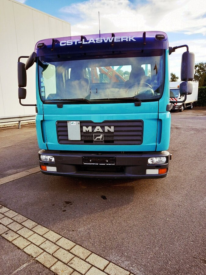 MAN TGL TS 754 F - Camion platformă: Foto 4 MAN TGL TS 754 F - Camion platformă: Foto 4