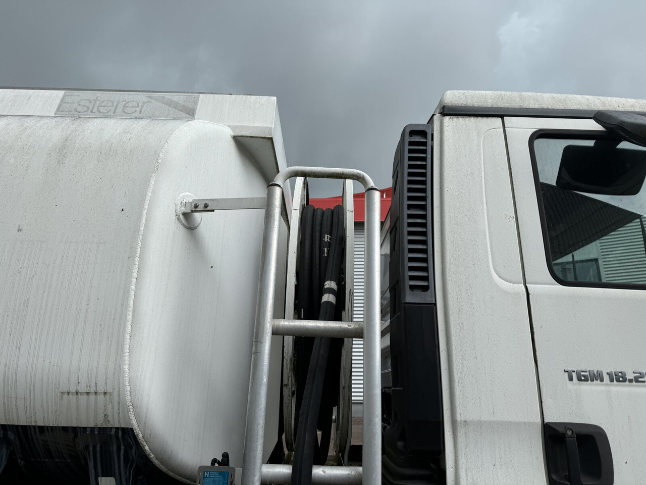 Camion cisternă MAN TGM 18.280 4X2 BL TGM 18.280 4X2 BL, Esterer Tankaufbau ca. 13.910l, 2 Kammern: Foto 8