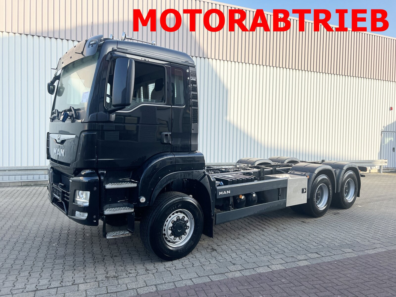 MAN TGS 26.500 6X6 BL TGS 26.500 6X6 BL, Intarder - Camion şasiu: Foto 1 MAN TGS 26.500 6X6 BL TGS 26.500 6X6 BL, Intarder - Camion şasiu: Foto 1