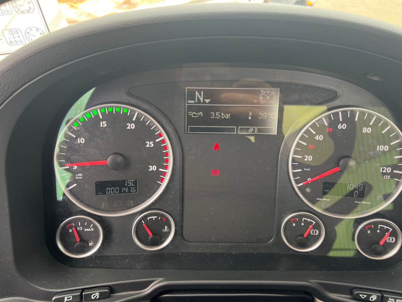 MAN TGS 33.360/440 6x4 BB TGS 33.360/440 6x4 BB, Häckslerkabine, NMV Nebenantrieb - Camion şasiu: Foto 4 MAN TGS 33.360/440 6x4 BB TGS 33.360/440 6x4 BB, Häckslerkabine, NMV Nebenantrieb - Camion şasiu: Foto 4