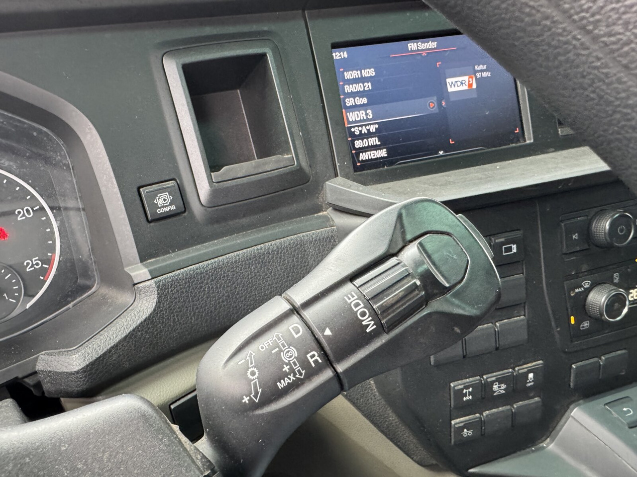 Camion cu cârlig MAN TGX 26.470 6X2-4 BL TGX 26.470 6X2-4 BL, Lenk-/Liftachse, XLX-Fahrerhaus, VDL Abrollanlage 7m: Foto 6 Camion cu cârlig MAN TGX 26.470 6X2-4 BL TGX 26.470 6X2-4 BL, Lenk-/Liftachse, XLX-Fahrerhaus, VDL Abrollanlage 7m: Foto 6