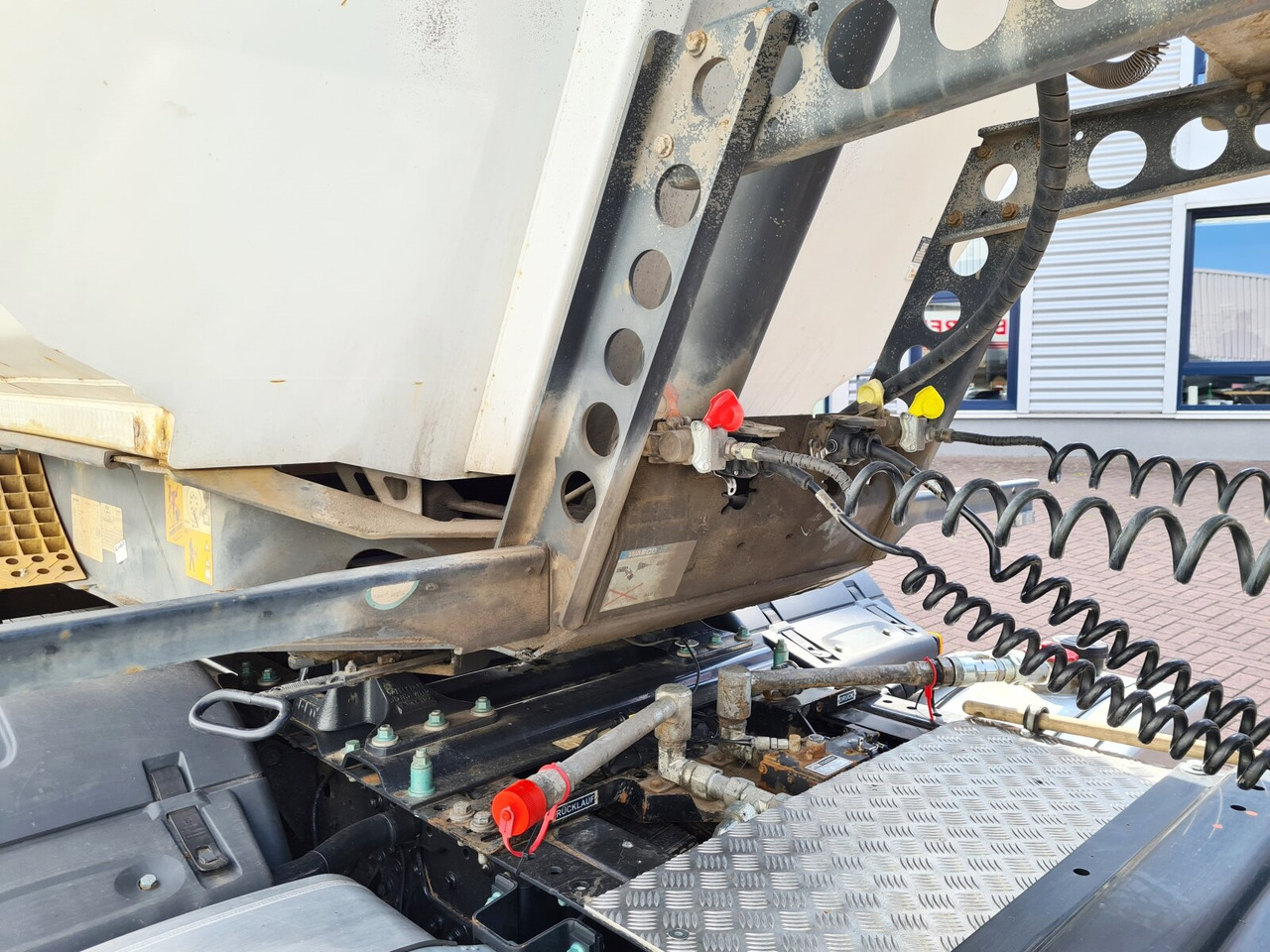 Meiller MHPS 12/27 MHPS 12/27 NOSS2, Stahlmulde ca. 26m³, Liftachse - Semiremorcă basculantă: Foto 2 Meiller MHPS 12/27 MHPS 12/27 NOSS2, Stahlmulde ca. 26m³, Liftachse - Semiremorcă basculantă: Foto 2