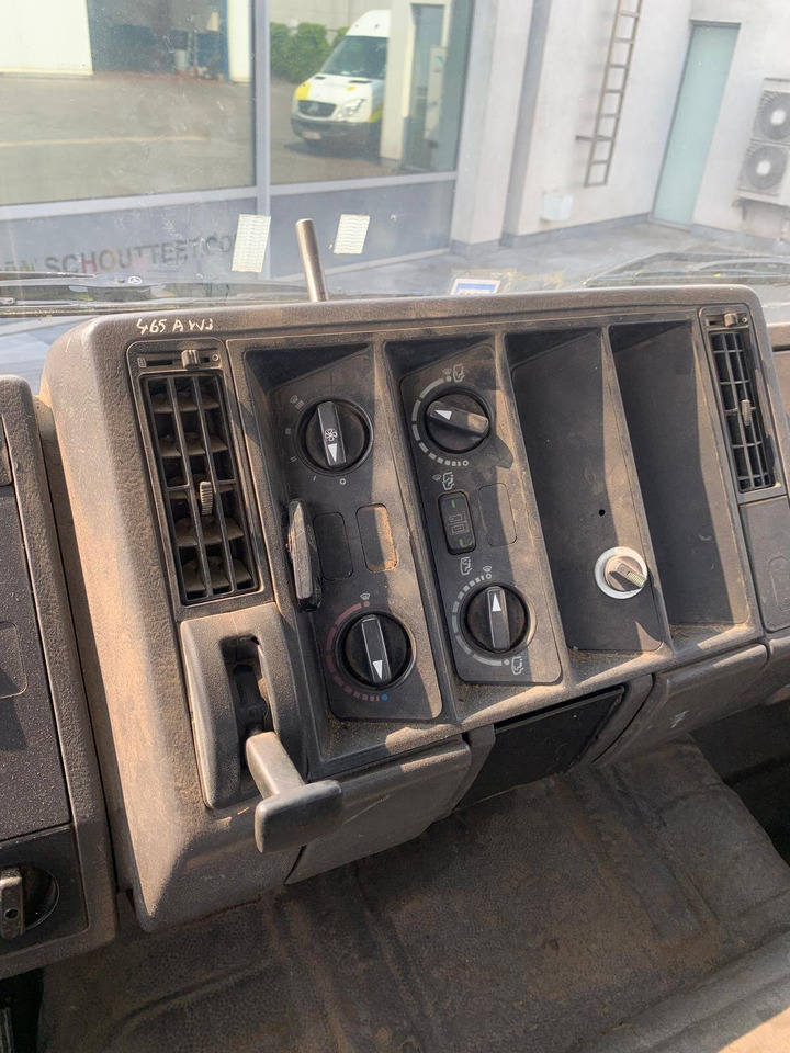 Mercedes-Benz -1722 1722 4x2 - Camion basculantă, Camion cu macara: Foto 5 Mercedes-Benz -1722 1722 4x2 - Camion basculantă, Camion cu macara: Foto 5