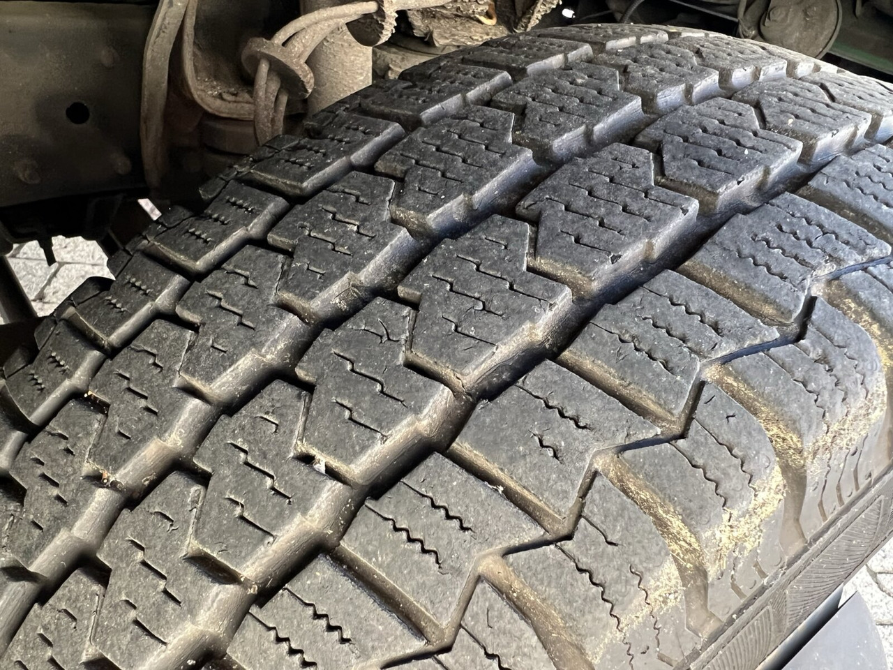 Mercedes-Benz 711 D-KA 4x2 711 D-KA 4x2, Standklima, 11-Sitze, 2 x on stock - Microbuz, Transport persoane: Foto 2 Mercedes-Benz 711 D-KA 4x2 711 D-KA 4x2, Standklima, 11-Sitze, 2 x on stock - Microbuz, Transport persoane: Foto 2