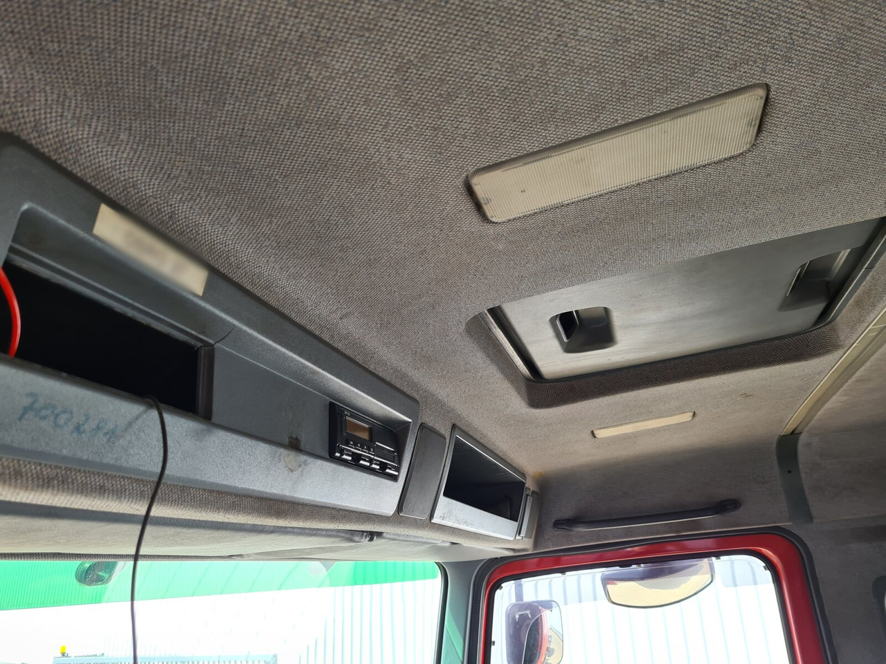 Mercedes-Benz Actros 1835 K 4x2 Actros 1835 K 4x2 - Camion şasiu: Foto 5 Mercedes-Benz Actros 1835 K 4x2 Actros 1835 K 4x2 - Camion şasiu: Foto 5