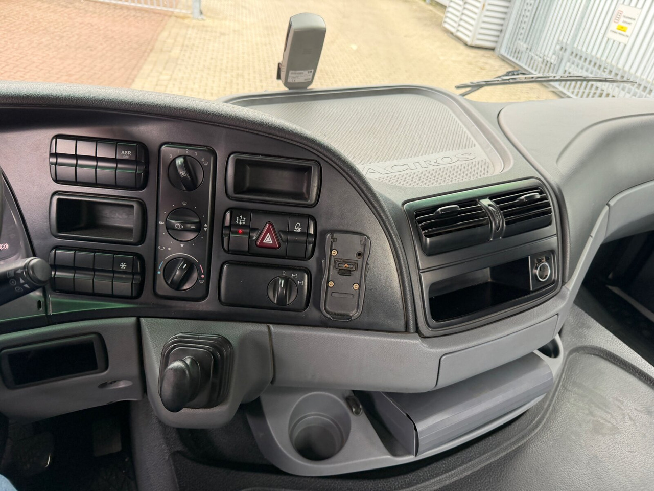 Mercedes-Benz Actros 2641 6x4 Actros 2641 6x4 - Camion cu cârlig: Foto 3 Mercedes-Benz Actros 2641 6x4 Actros 2641 6x4 - Camion cu cârlig: Foto 3