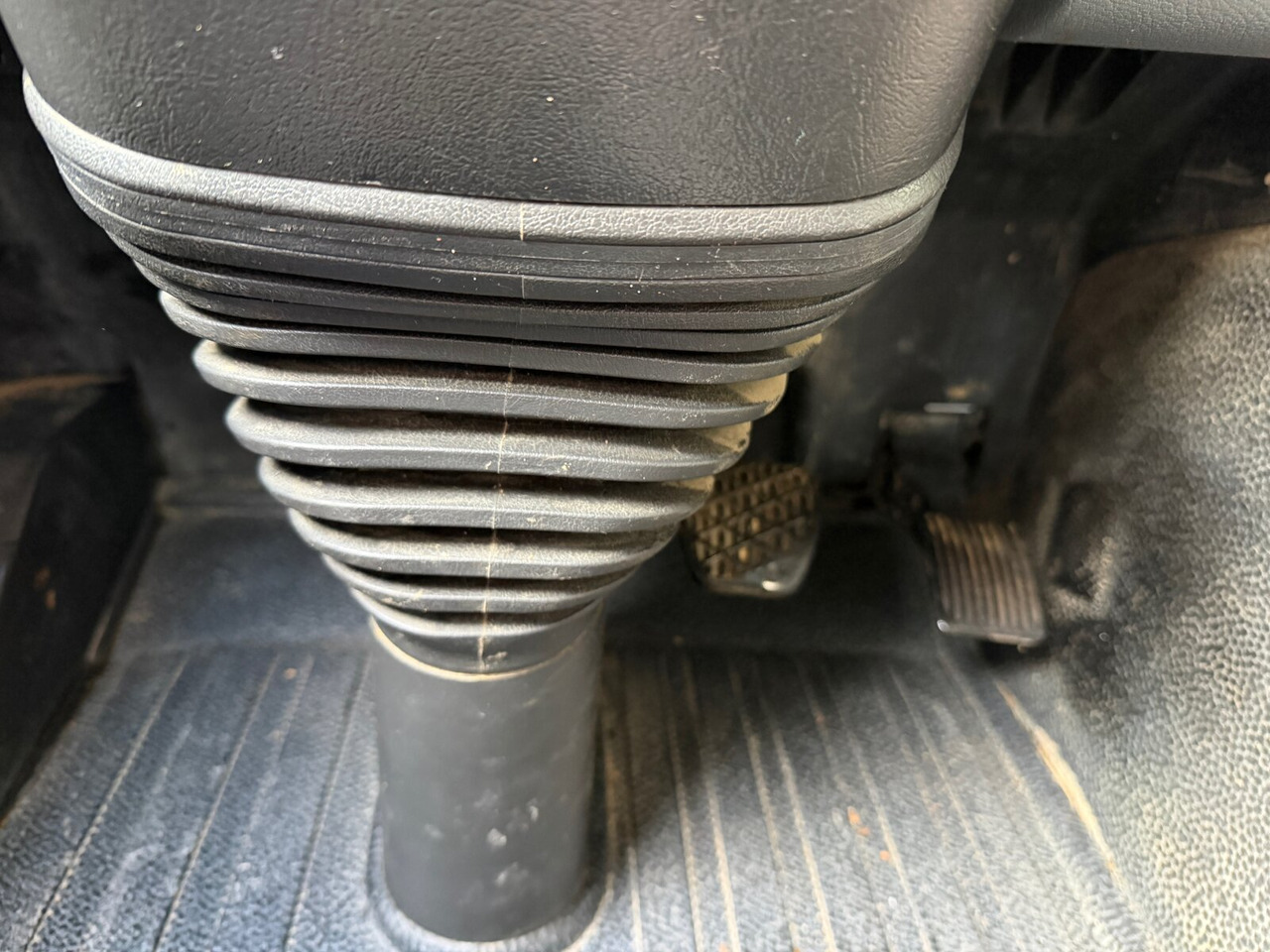 Mercedes-Benz Actros 2644 L 6x4 Actros 2644 L 6x4 - Camion cu cârlig: Foto 3 Mercedes-Benz Actros 2644 L 6x4 Actros 2644 L 6x4 - Camion cu cârlig: Foto 3