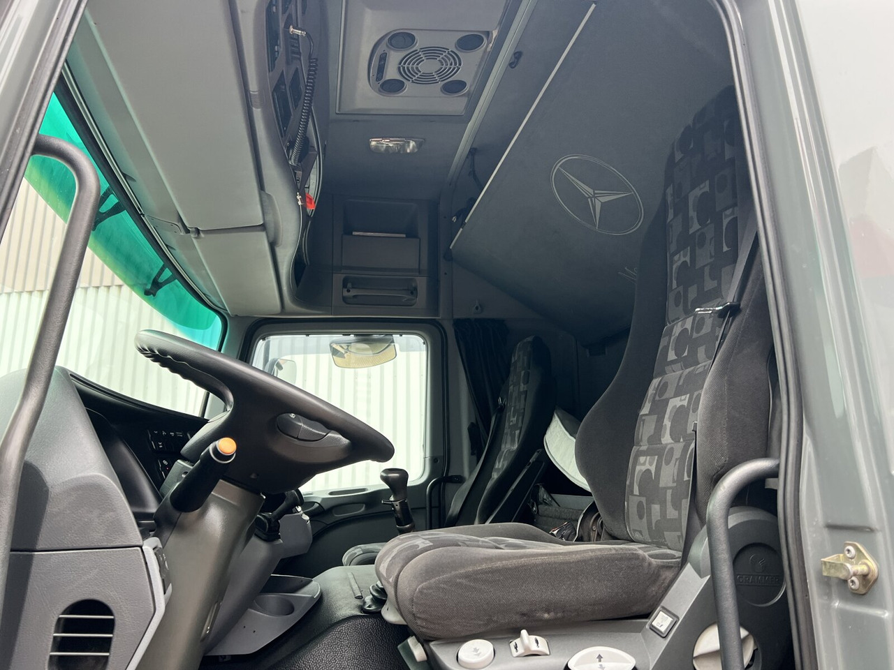 Mercedes-Benz Actros 3346 AK 6x6 Actros 3346 AK 6x6 - Camion şasiu: Foto 4 Mercedes-Benz Actros 3346 AK 6x6 Actros 3346 AK 6x6 - Camion şasiu: Foto 4