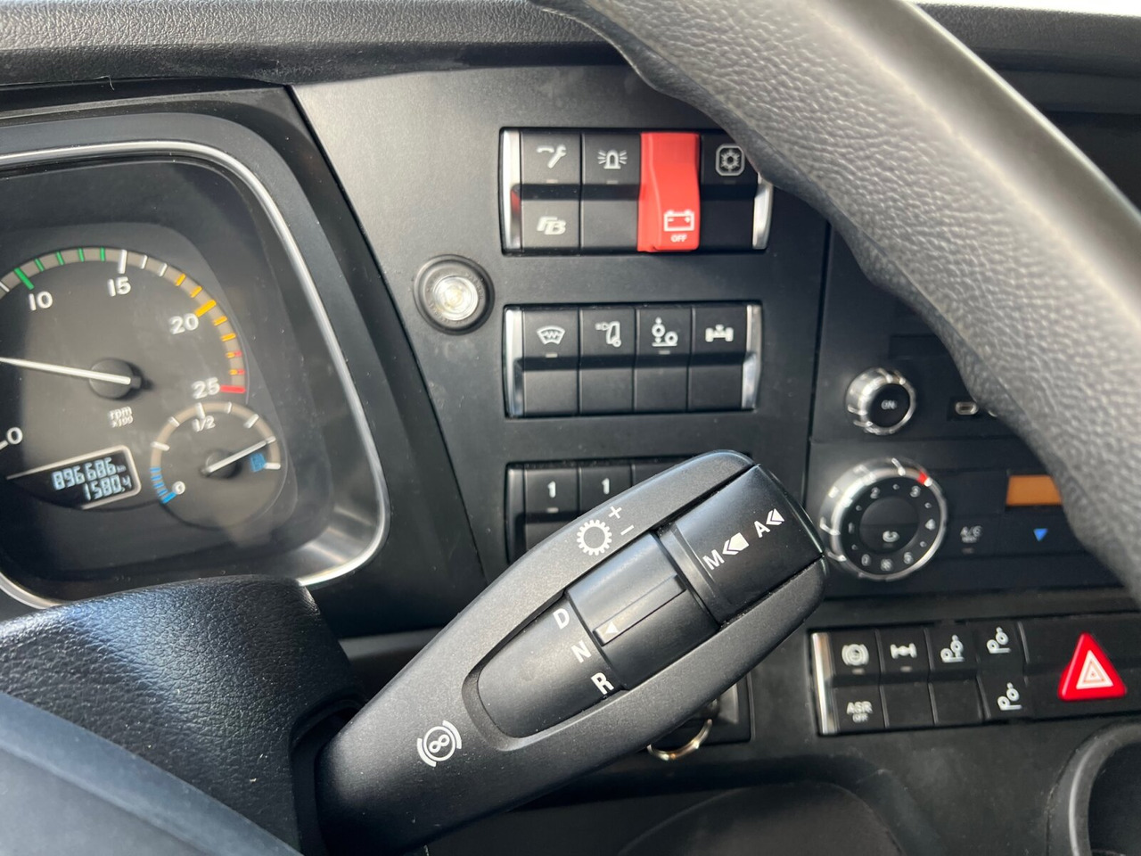 Camion şasiu Mercedes-Benz Actros 3551 L 8x2/4 Actros 3551 L 8x2/4, Vorlauflenkachse, Doppelbereifte Nachlaufliftachse: Foto 6