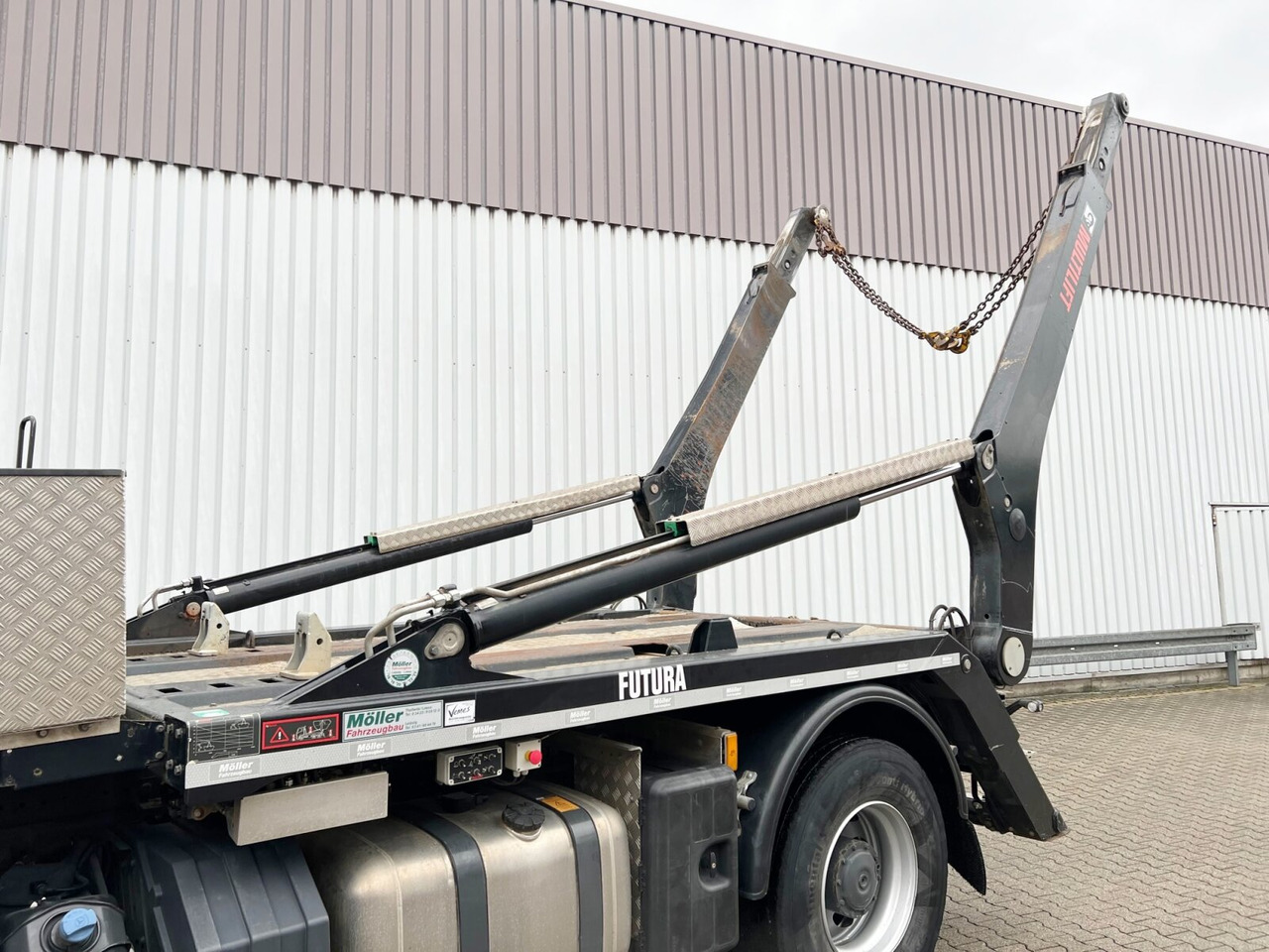 Mercedes-Benz Arocs 1830 K 4x2 Arocs 1830 K 4x2, Funk - Camion container de gunoi: Foto 2 Mercedes-Benz Arocs 1830 K 4x2 Arocs 1830 K 4x2, Funk - Camion container de gunoi: Foto 2