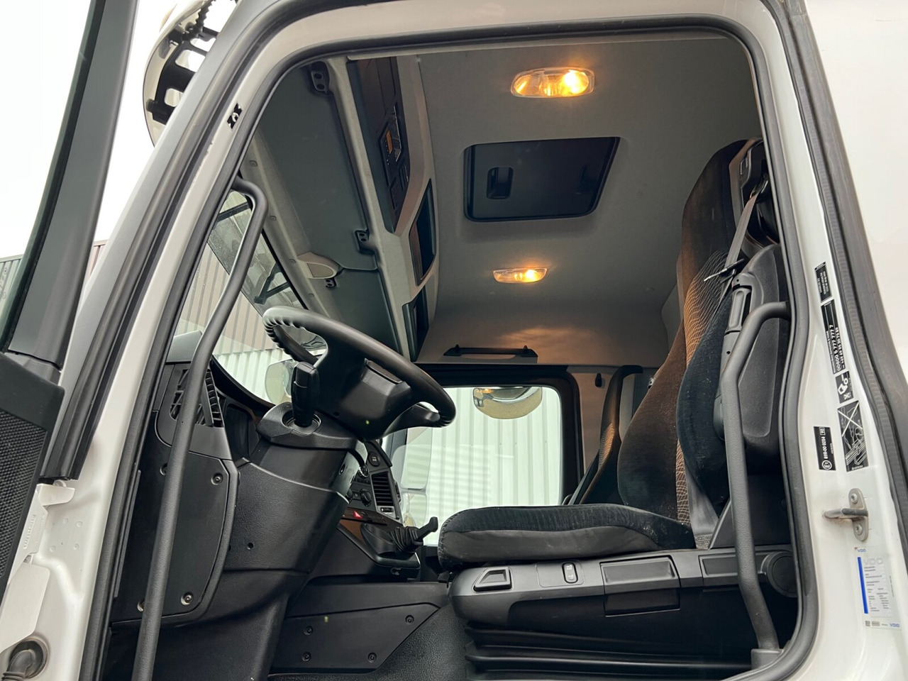 Mercedes-Benz Arocs 1830 K 4x2 Arocs 1830 K 4x2, Funk - Camion container de gunoi: Foto 3 Mercedes-Benz Arocs 1830 K 4x2 Arocs 1830 K 4x2, Funk - Camion container de gunoi: Foto 3