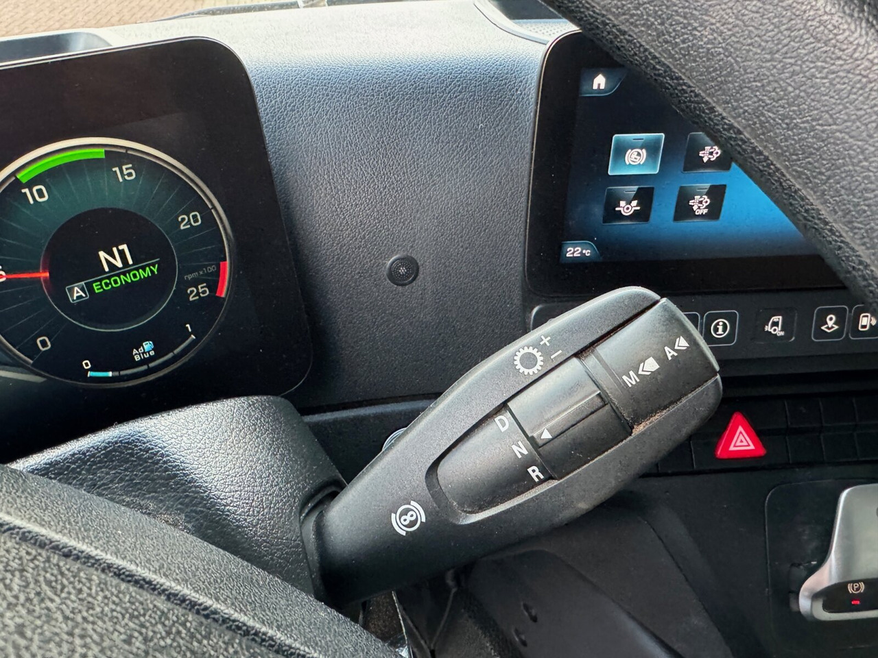 Mercedes-Benz Arocs 1840 L 4x2 Arocs 1840 L 4x2, MultimediaCockpit, Navi - Camion şasiu: Foto 5 Mercedes-Benz Arocs 1840 L 4x2 Arocs 1840 L 4x2, MultimediaCockpit, Navi - Camion şasiu: Foto 5