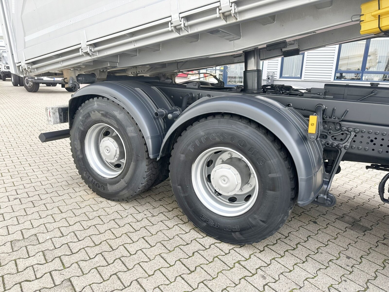 Mercedes-Benz Arocs 2643 LK 6x6 HAD Arocs 2643 LK 6x6 HAD, HydroDrive - Camion basculantă: Foto 3 Mercedes-Benz Arocs 2643 LK 6x6 HAD Arocs 2643 LK 6x6 HAD, HydroDrive - Camion basculantă: Foto 3