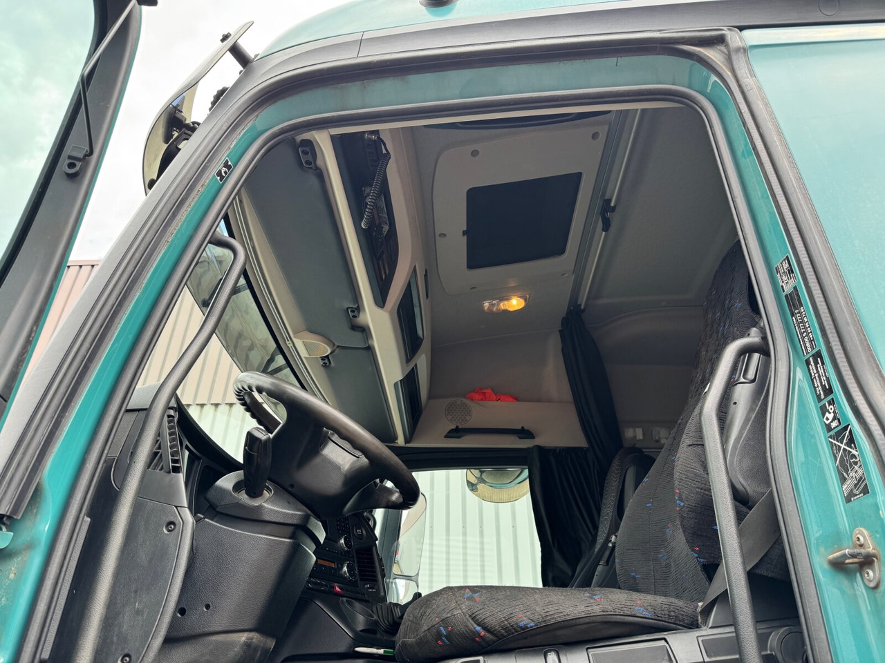 Mercedes-Benz Arocs 2651 L 6x4 Arocs 2651 L 6x4, Retarder, StreamSpace, Heckkran Epsilon M120L80 - Camion forestier, Camion cu macara: Foto 3 Mercedes-Benz Arocs 2651 L 6x4 Arocs 2651 L 6x4, Retarder, StreamSpace, Heckkran Epsilon M120L80 - Camion forestier, Camion cu macara: Foto 3