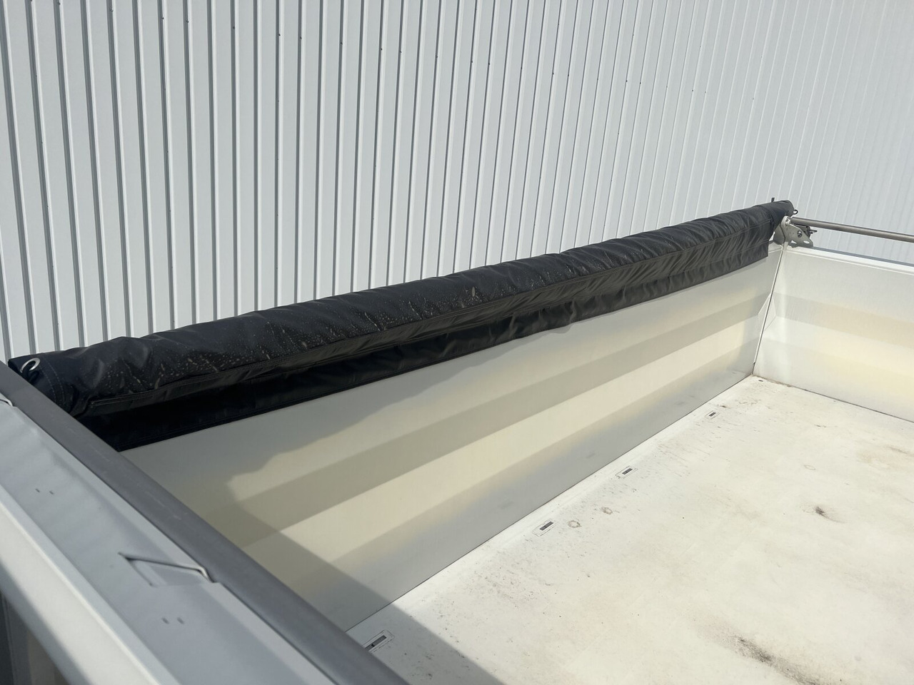 Mercedes-Benz Arocs 2651 LK 6x4 Arocs 2651 LK 6x4, Retarder, MultimediaCockpit, Navi - Camion basculantă: Foto 5 Mercedes-Benz Arocs 2651 LK 6x4 Arocs 2651 LK 6x4, Retarder, MultimediaCockpit, Navi - Camion basculantă: Foto 5