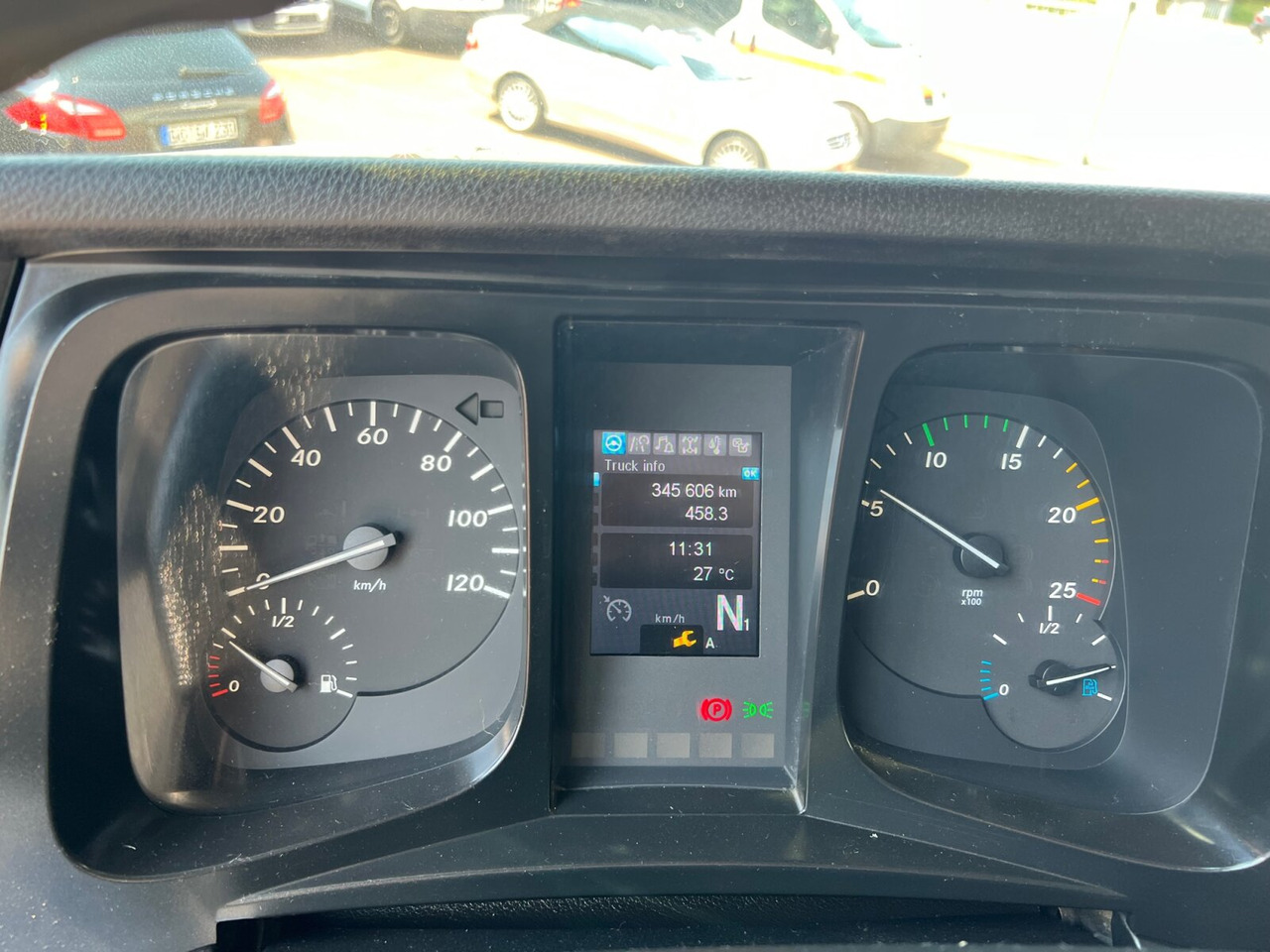 Mercedes-Benz Arocs 2658 K 6x4 Arocs 2658 K 6x4, Retarder, Stahlmulde ca. 11m³, hydr. Heckklappenöffnung - Camion basculantă: Foto 5 Mercedes-Benz Arocs 2658 K 6x4 Arocs 2658 K 6x4, Retarder, Stahlmulde ca. 11m³, hydr. Heckklappenöffnung - Camion basculantă: Foto 5