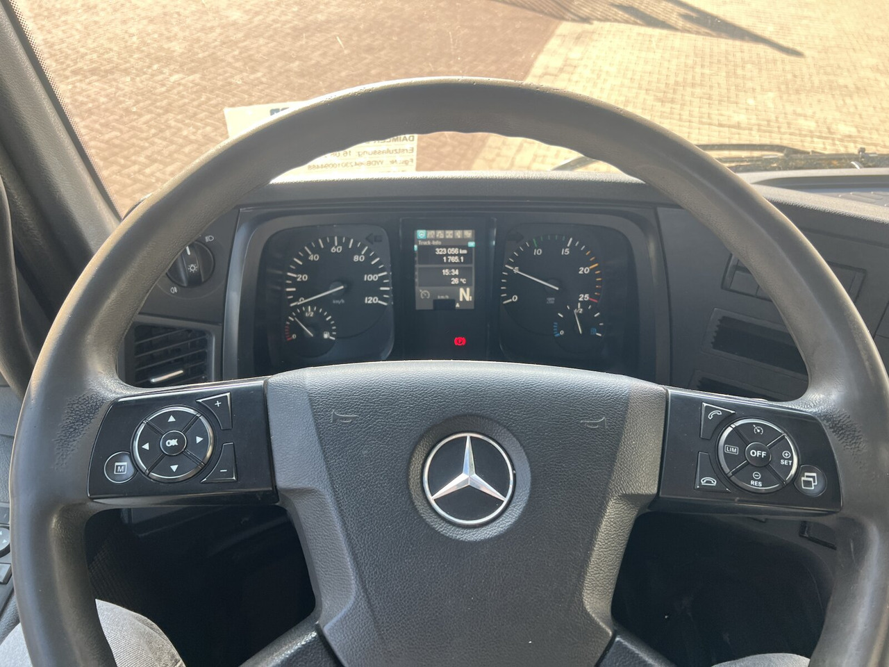 Mercedes-Benz Arocs 3243 K 8x4/4 Arocs 3243 K 8x4/4, Bordmatik - Camion basculantă: Foto 4 Mercedes-Benz Arocs 3243 K 8x4/4 Arocs 3243 K 8x4/4, Bordmatik - Camion basculantă: Foto 4