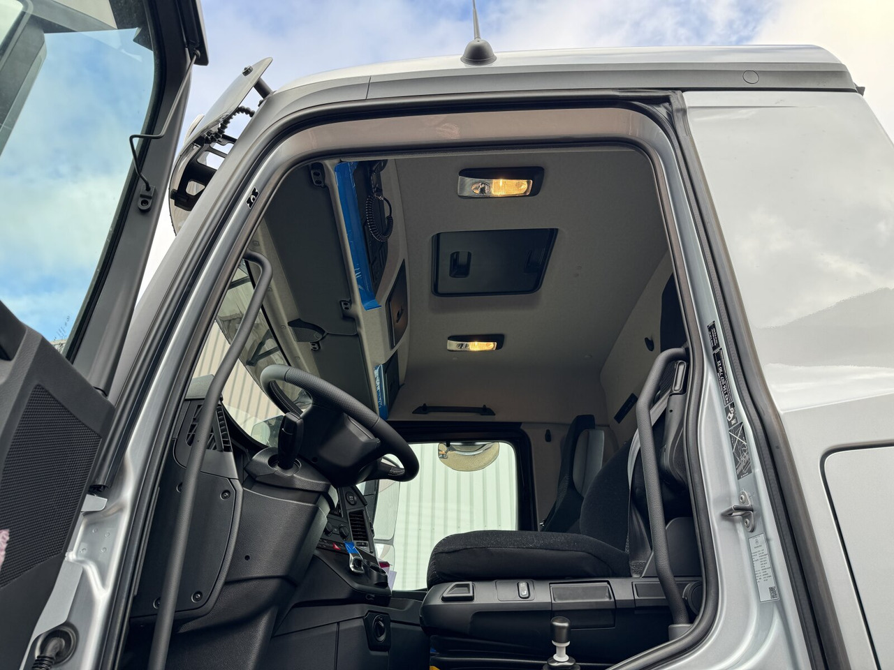 Mercedes-Benz Arocs 4148 K 8x4/4 Arocs 4148 K 8x4/4, Turbo-Retarder-Kupplung, Grounder - Camion şasiu: Foto 2 Mercedes-Benz Arocs 4148 K 8x4/4 Arocs 4148 K 8x4/4, Turbo-Retarder-Kupplung, Grounder - Camion şasiu: Foto 2