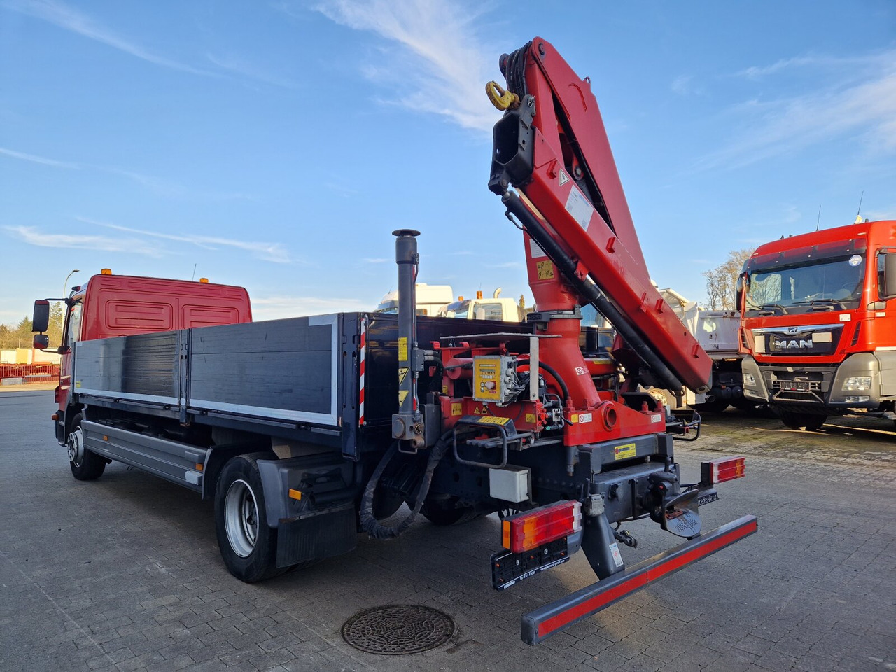 Camion cu macara Mercedes-Benz Atego 1218 L 4x2 1218 L 4x2, Fassi Kran F 95A21 5.9m-1.545 kg,: Foto 8 Camion cu macara Mercedes-Benz Atego 1218 L 4x2 1218 L 4x2, Fassi Kran F 95A21 5.9m-1.545 kg,: Foto 8