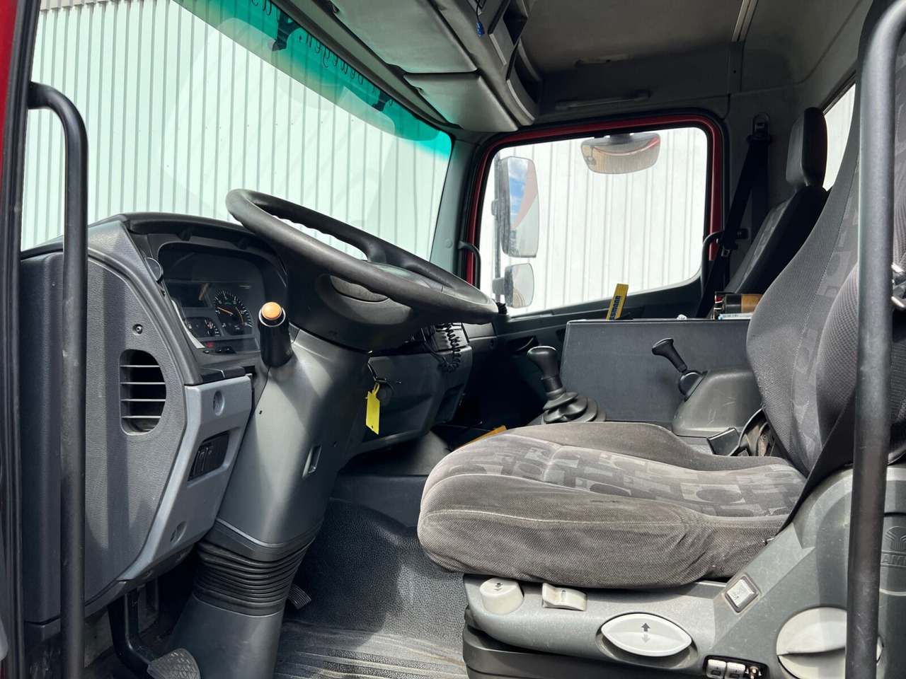 Mercedes-Benz Atego 1223 L 4x2 Atego 1223 L 4x2, Kompl. Zug, Lift- & Schiebeplateau, Funk - Camion transport auto: Foto 5 Mercedes-Benz Atego 1223 L 4x2 Atego 1223 L 4x2, Kompl. Zug, Lift- & Schiebeplateau, Funk - Camion transport auto: Foto 5