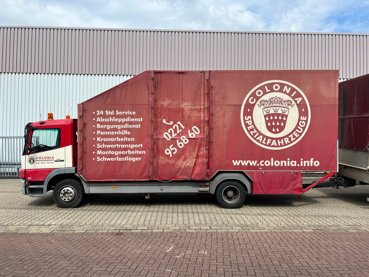 Mercedes-Benz Atego 1223 L 4x2 Atego 1223 L 4x2, Kompl. Zug, Lift- & Schiebeplateau, Funk - Camion transport auto: Foto 2 Mercedes-Benz Atego 1223 L 4x2 Atego 1223 L 4x2, Kompl. Zug, Lift- & Schiebeplateau, Funk - Camion transport auto: Foto 2