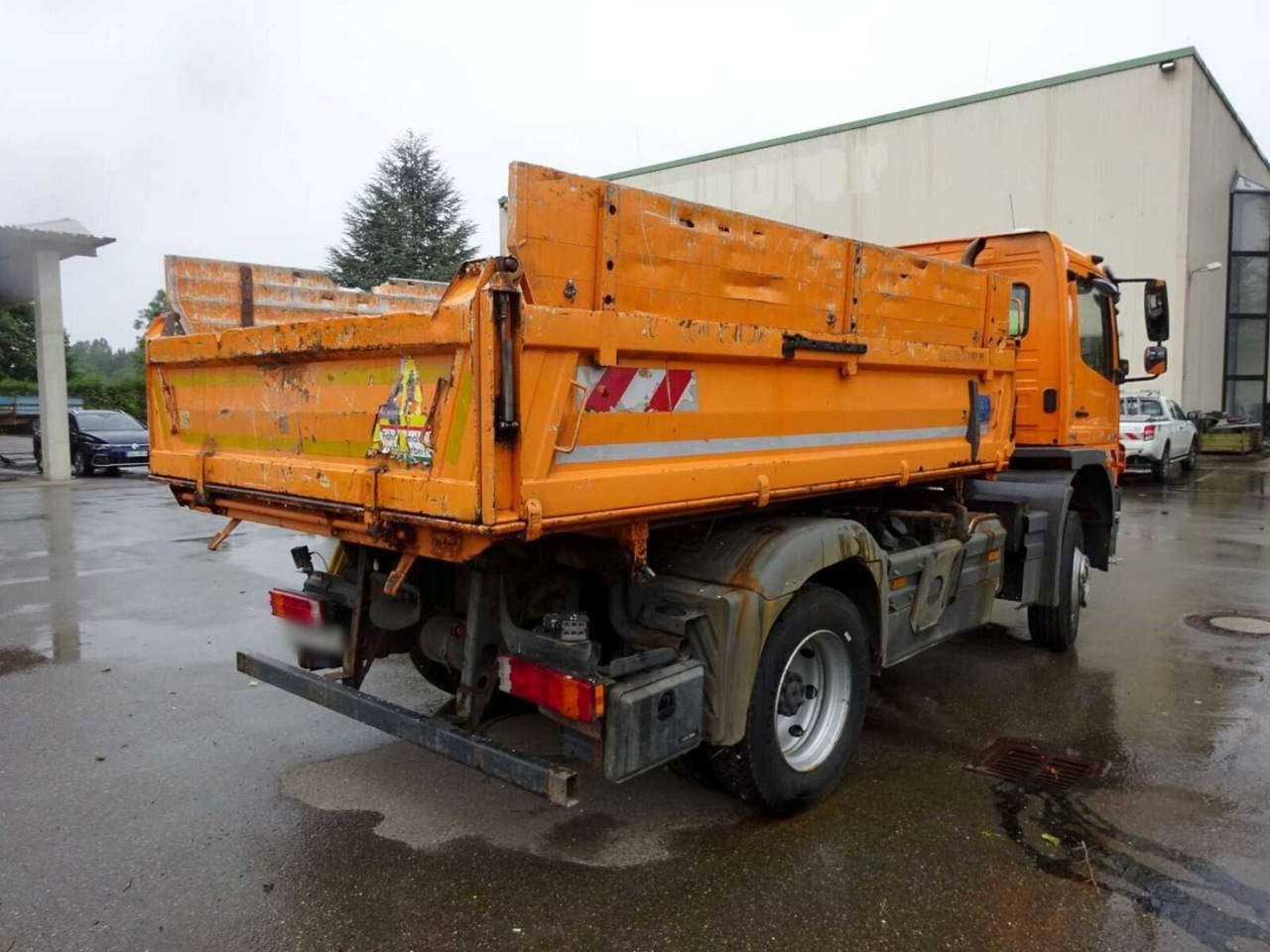 Mercedes-Benz Atego 1624 AK 4x4 Atego 1624 AK 4x4, AT-Motor, Winterdienstausstattung - Camion basculantă, Camion cu macara: Foto 3 Mercedes-Benz Atego 1624 AK 4x4 Atego 1624 AK 4x4, AT-Motor, Winterdienstausstattung - Camion basculantă, Camion cu macara: Foto 3