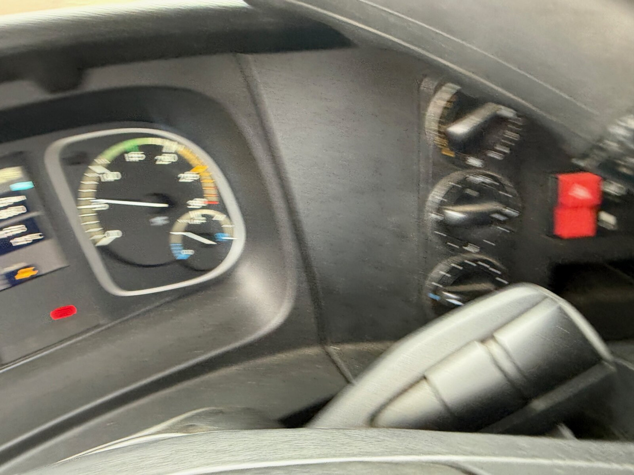 Mercedes-Benz Atego 1627 L 4x2 Atego 1627 L 4x2, 6-Zylinder, Motorabtrieb - Camion şasiu: Foto 5 Mercedes-Benz Atego 1627 L 4x2 Atego 1627 L 4x2, 6-Zylinder, Motorabtrieb - Camion şasiu: Foto 5