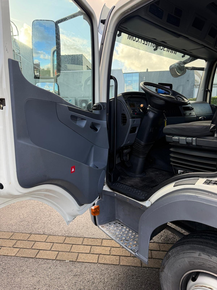 Mercedes-Benz Atego Atego 816 4 x 2 - Camion platformă: Foto 2 Mercedes-Benz Atego Atego 816 4 x 2 - Camion platformă: Foto 2