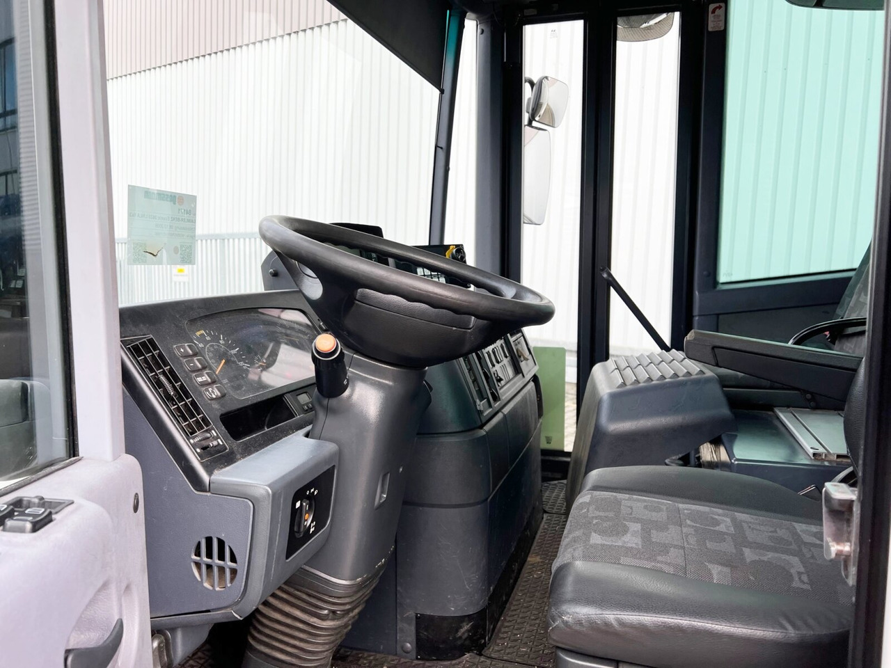 Mercedes-Benz Econic 2633 L/NLA 6x2/4 Econic 2633 L/NLA 6x2/4, Lenkachse, Sperrmüllwagen ca. 23,9m³ - Autogunoiere: Foto 2 Mercedes-Benz Econic 2633 L/NLA 6x2/4 Econic 2633 L/NLA 6x2/4, Lenkachse, Sperrmüllwagen ca. 23,9m³ - Autogunoiere: Foto 2