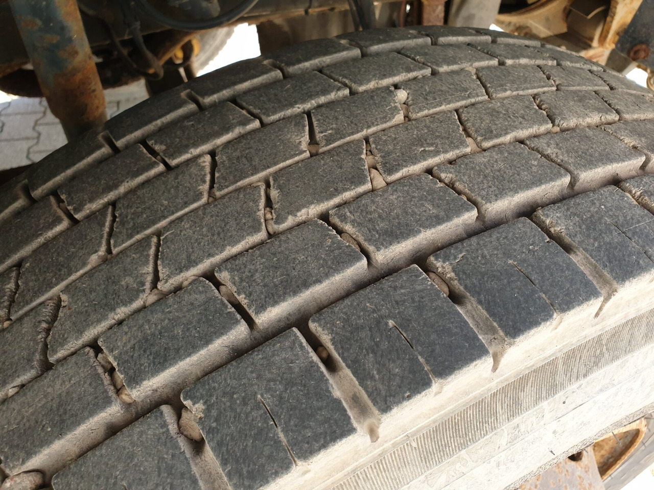 Mercedes-Benz SK II 25/2638 K 6x4 SK II 25/2638 K 6x4, V8, Retarder, 2x Nebenantrieb - Camion şasiu: Foto 5 Mercedes-Benz SK II 25/2638 K 6x4 SK II 25/2638 K 6x4, V8, Retarder, 2x Nebenantrieb - Camion şasiu: Foto 5